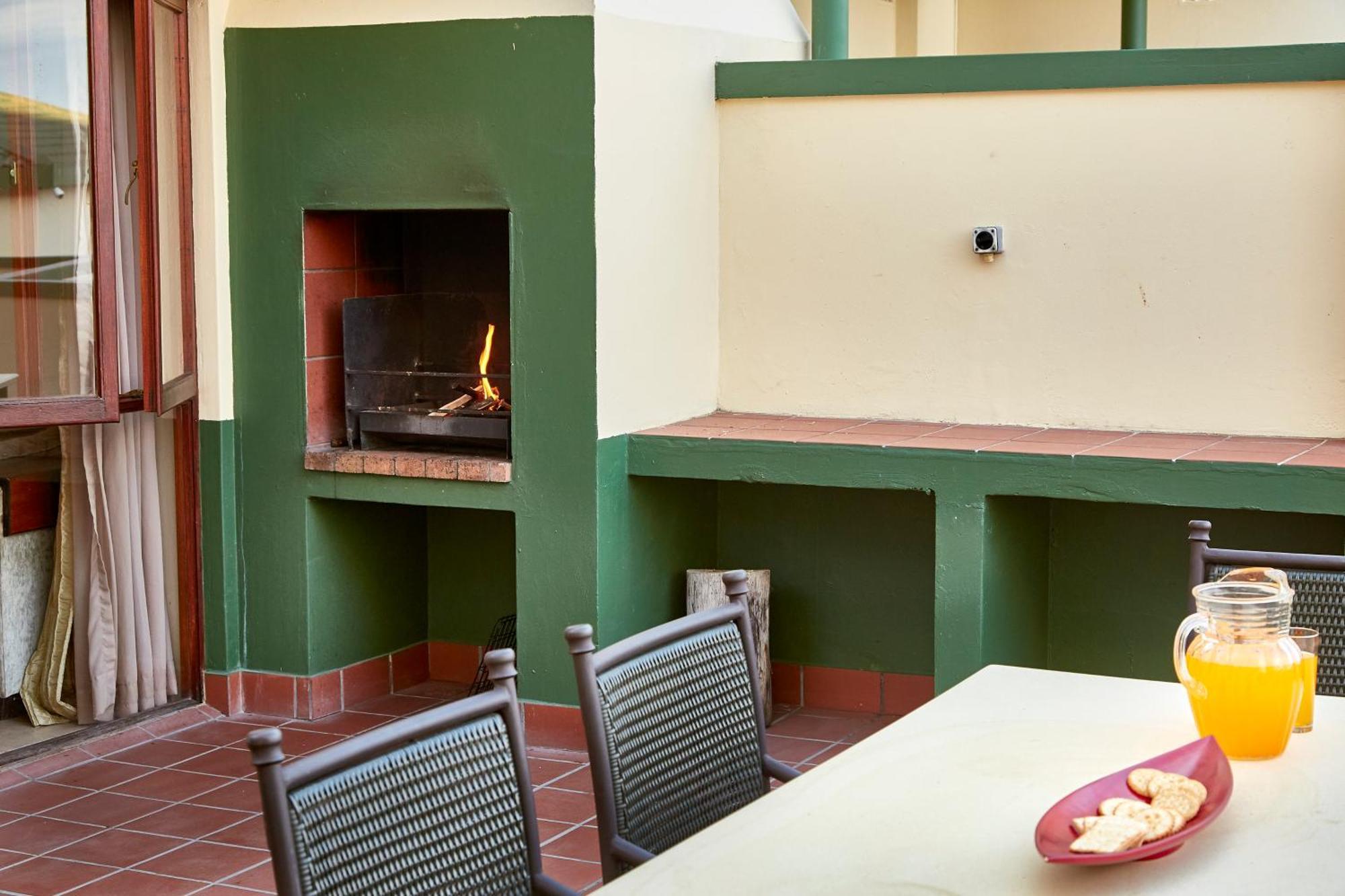 First Group Perna Perna Mossel Bay Apartment Bagian luar foto