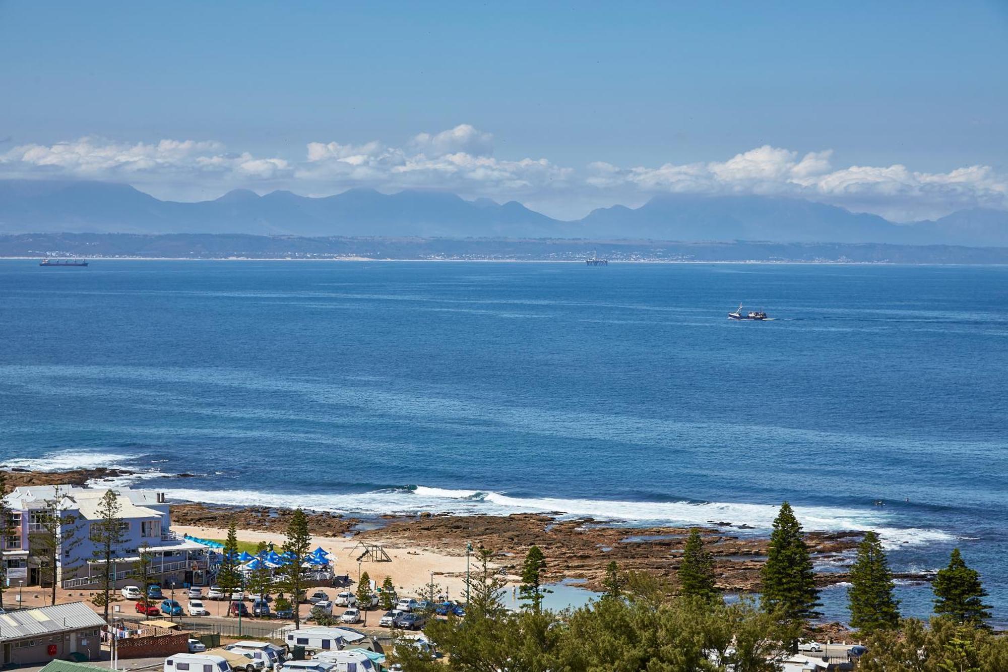 First Group Perna Perna Mossel Bay Apartment Bagian luar foto